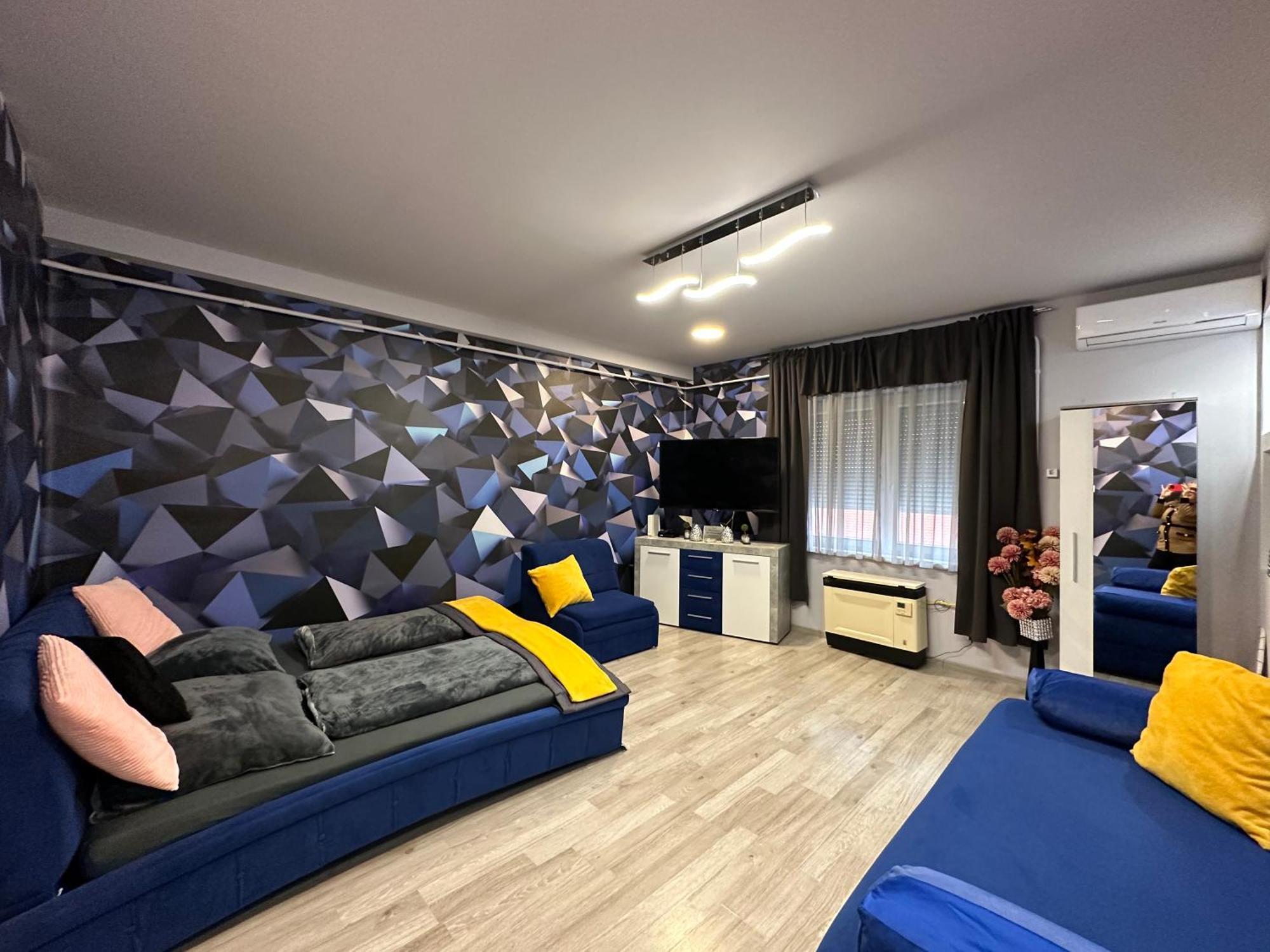 Kitty Downtown Apartman Debreţin Exterior foto